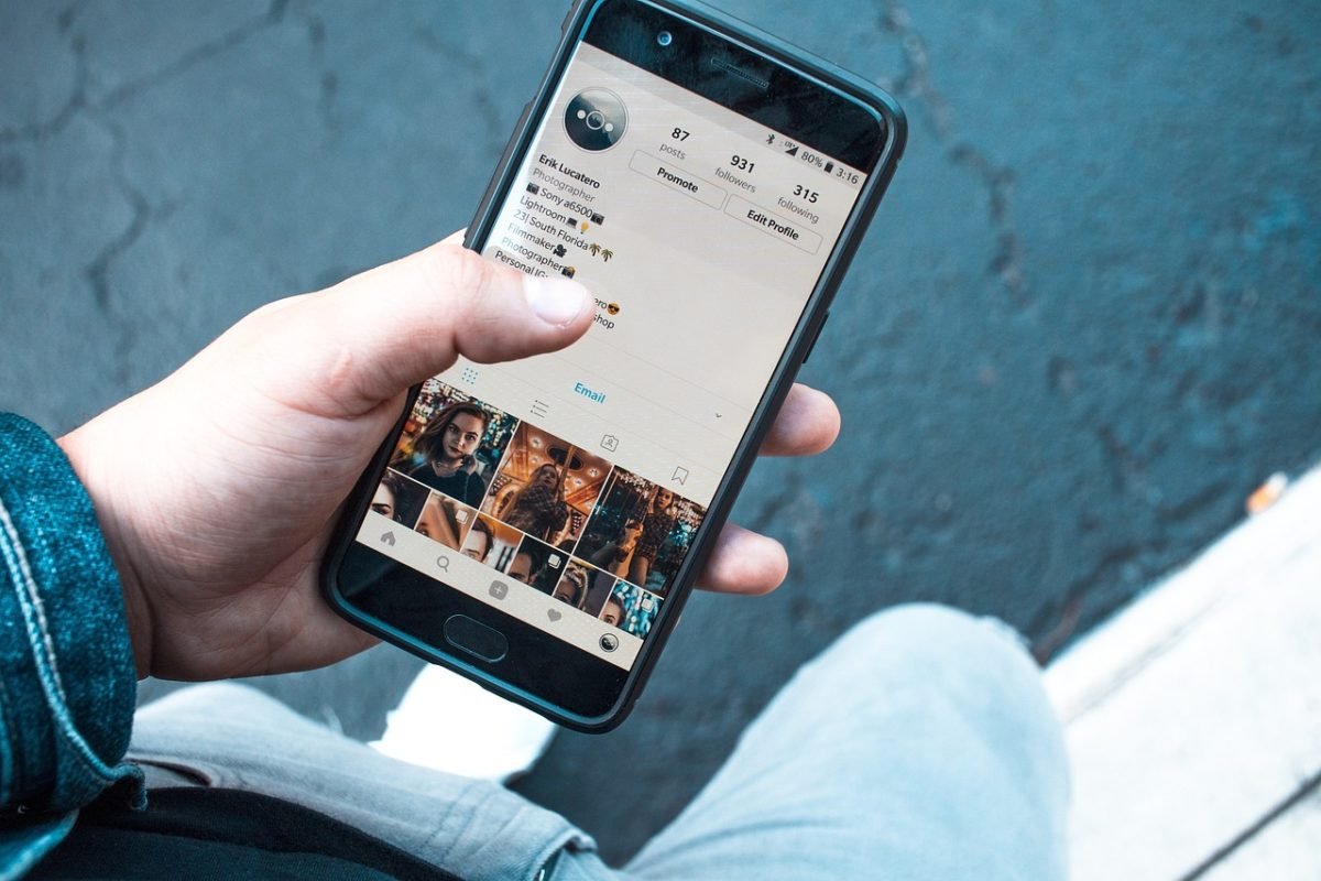Qué debería hacer un comercio con las redes sociales y porqué